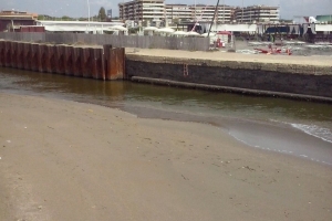 Dragaggio Canale dei pescatori Ostia 01