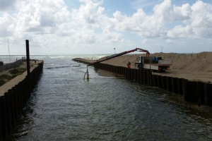 Dragaggio Canale dei pescatori Ostia 04