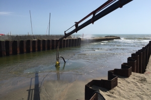 Dragaggio Canale dei pescatori Ostia 06