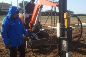 battipalo su miniescavatore impianto fotovoltaico 02